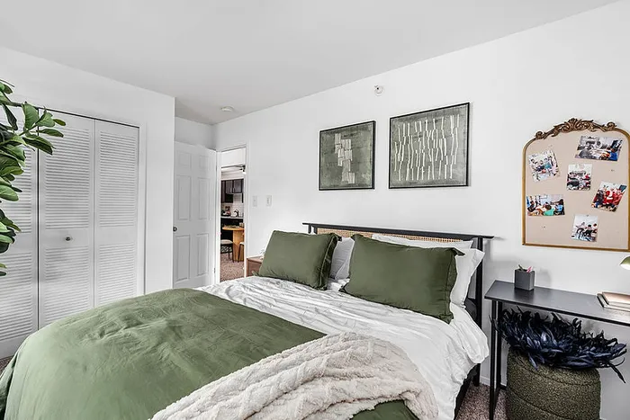 Ellyn Crossing Bedroom