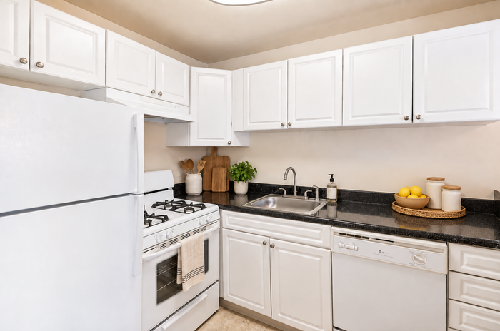 Southridge - Kitchen Virtually Staged with AI