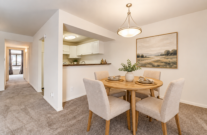 Southridge - Kitchen & Dining Room