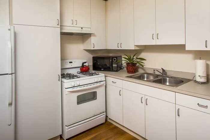 Villas kitchen in unit