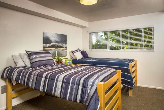 Garden bedroom double bed