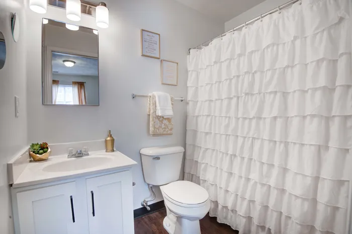 Unit bathroom example 2