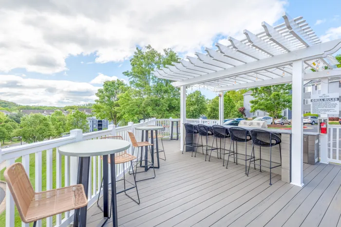 Deck bar