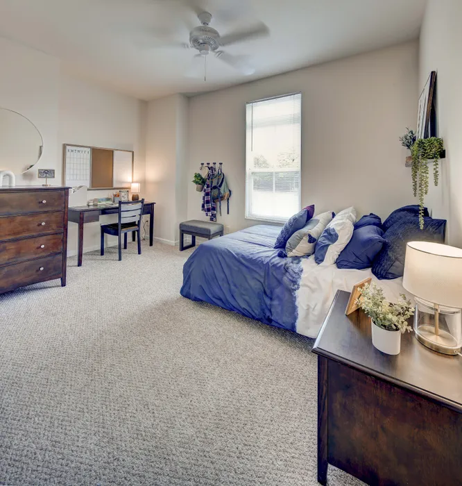 563 Bedroom 4