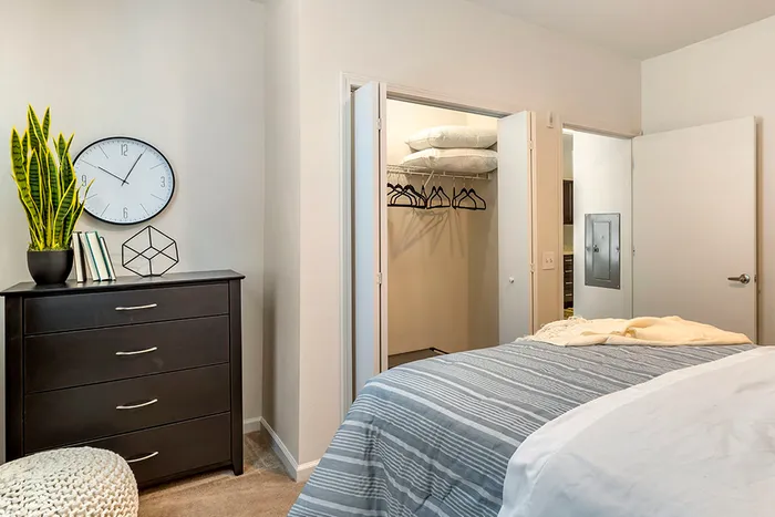 Herky 2x2 906 bedroom