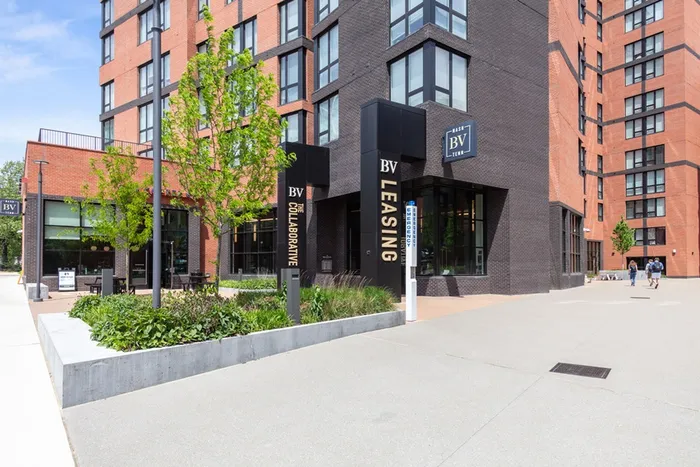 The Broadview at Vanderbilt Exterior