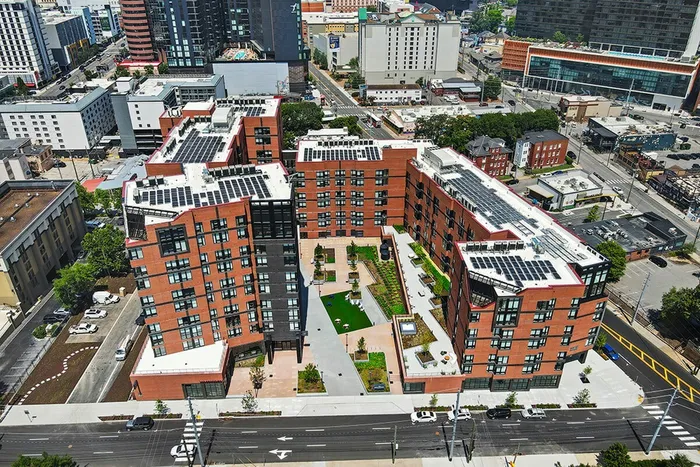 The Broadview at Vanderbilt Exterior