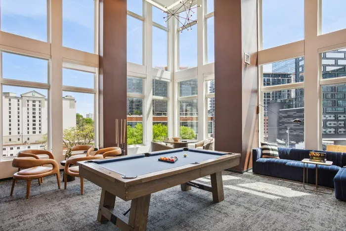 Game lounge