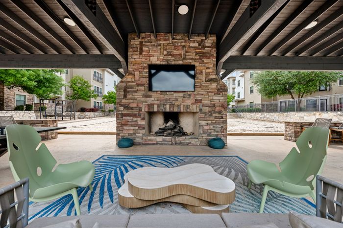 courtyard deck
