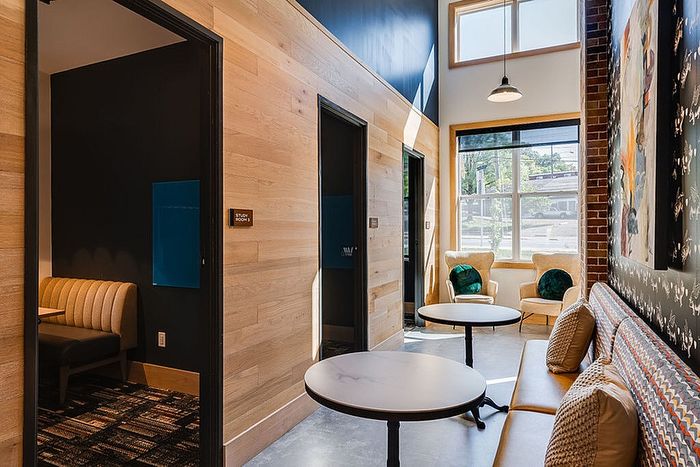 Meeting Rooms