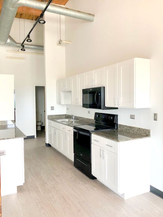 empty model apartment