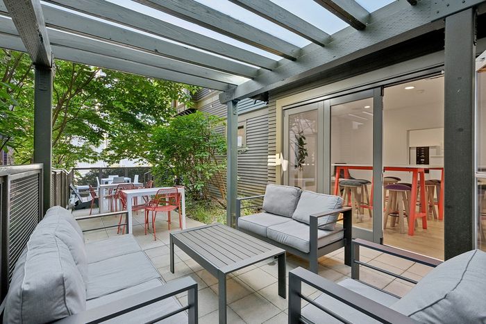Outdoor Lounge