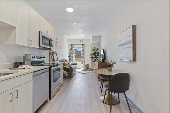 Cloud on Fifth - Modern Interior