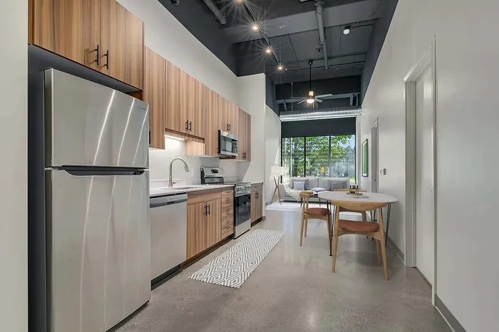 Cloud on Fifth - Modern Kitchen