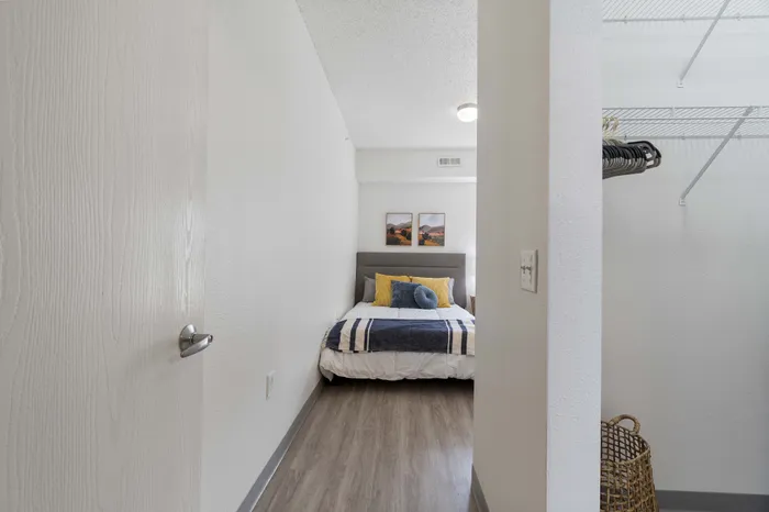 Cloud on Fifth - Cozy Bedroom