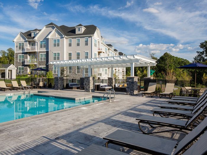 Swimming Pool Pergola outside apartments for rent in Ossining NY.