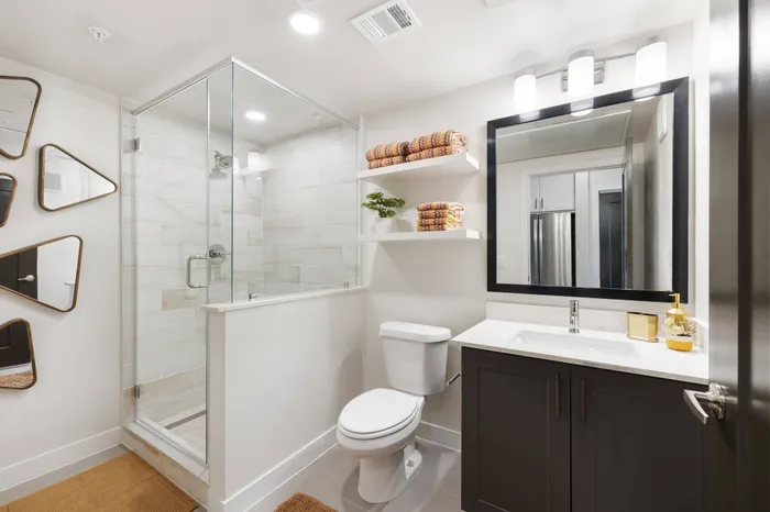 Studio bathroom