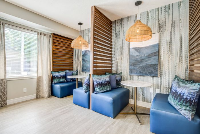 Leasing office work hubs