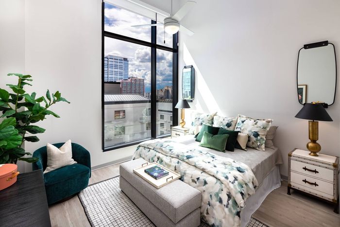 One Bedroom Apartment With Large Windows and Walk-in Closets