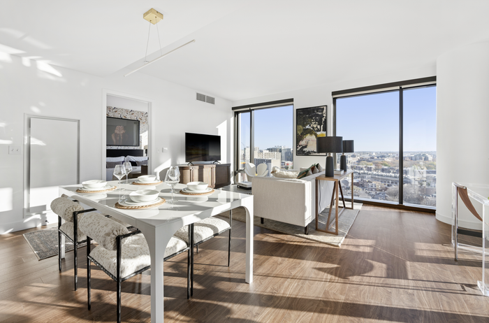 Abundance of natural lighting