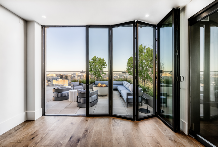 Terrace with al-fresco dining and firepit