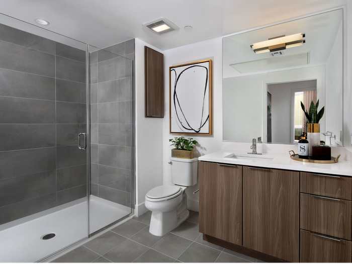 Spacious Bathroom