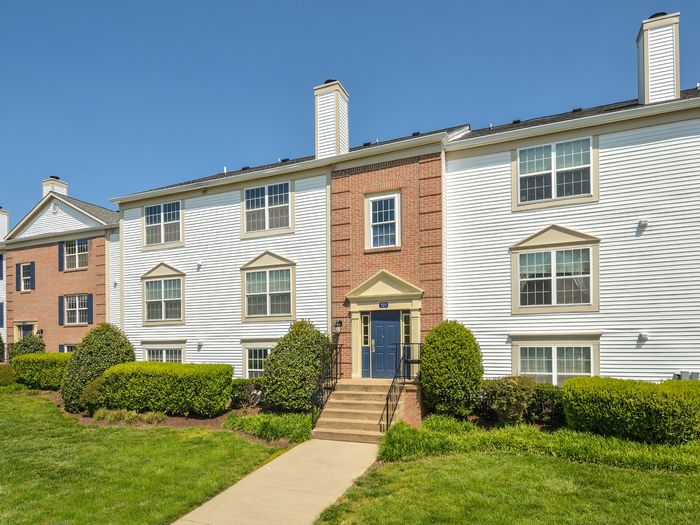 Front of apartment units