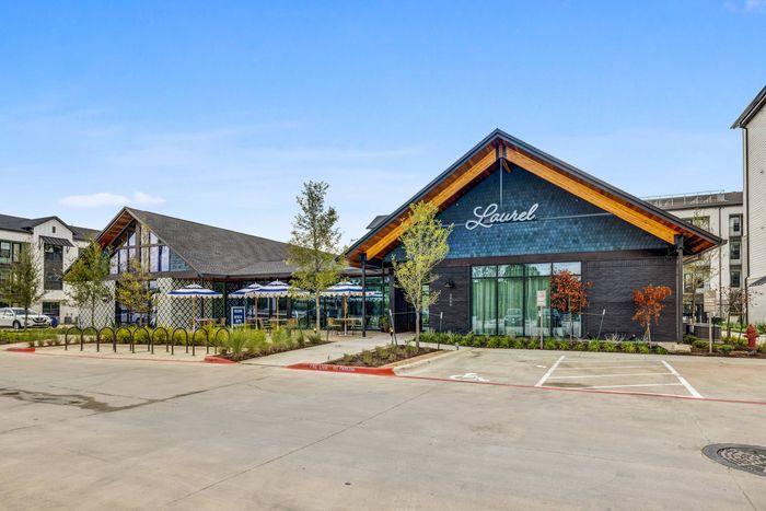 Exterior Leasing Office