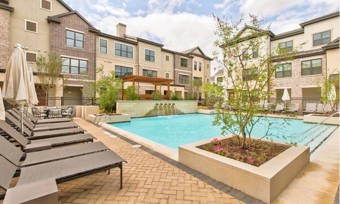 Sparkling Pool