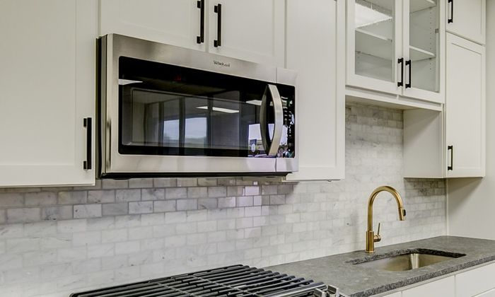 Spacious Kitchen