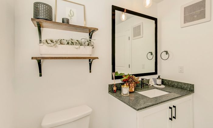 Spacious Bathroom