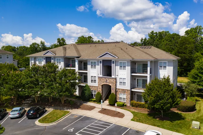 Avana Lake Norman building