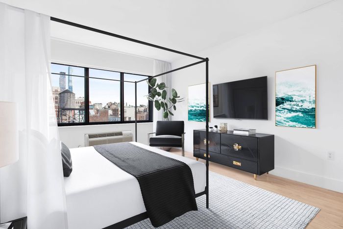 Bedroom with beautiful views of the city