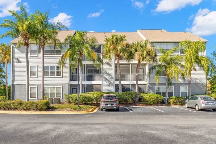 Exterior view of an apartment building in Clearwater.