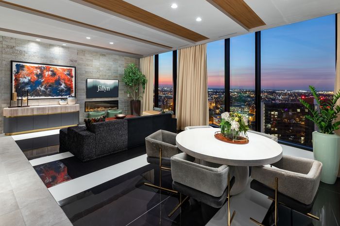 Penthouse Lounge with Spectacular City Views