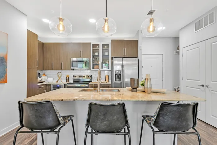 Kitchen- island with three barstools
