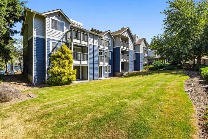 exterior with grassy lawn