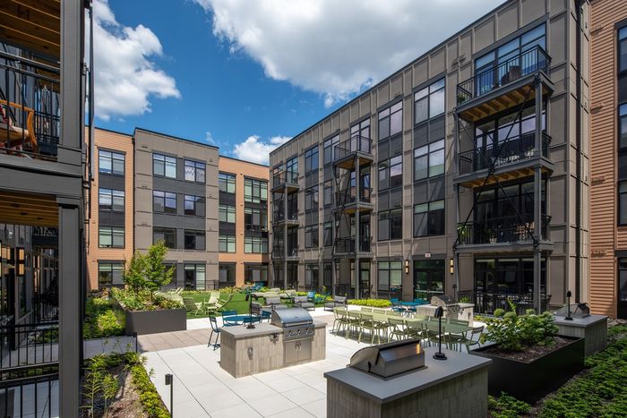 Courtyard with Grills
