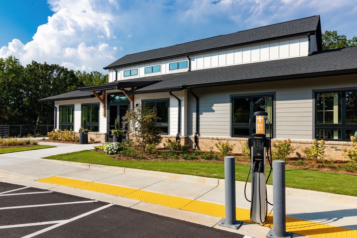 elan sweetwater creek exterior clubhouse
