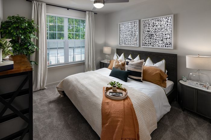 elan sweetwater creek bedroom
