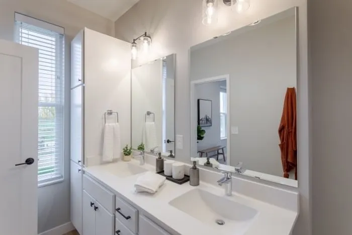 Bathroom vanity