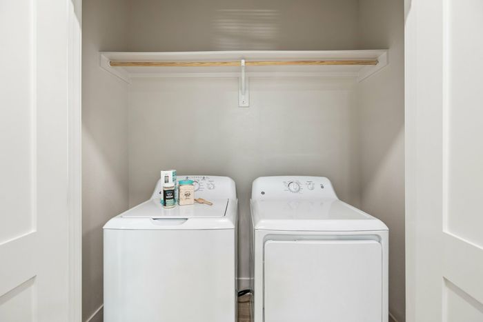 Full Sized Washer/Dryer
