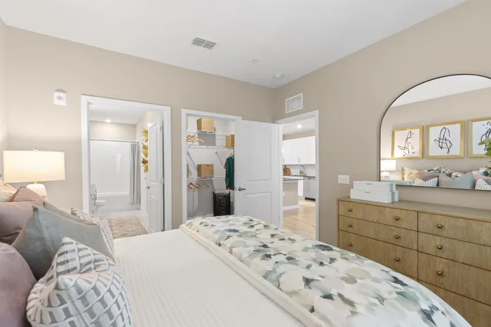 Bedroom with En Suite Bathroom