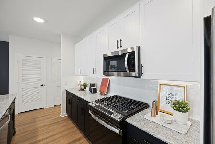 Kitchen with Gas Stovetop