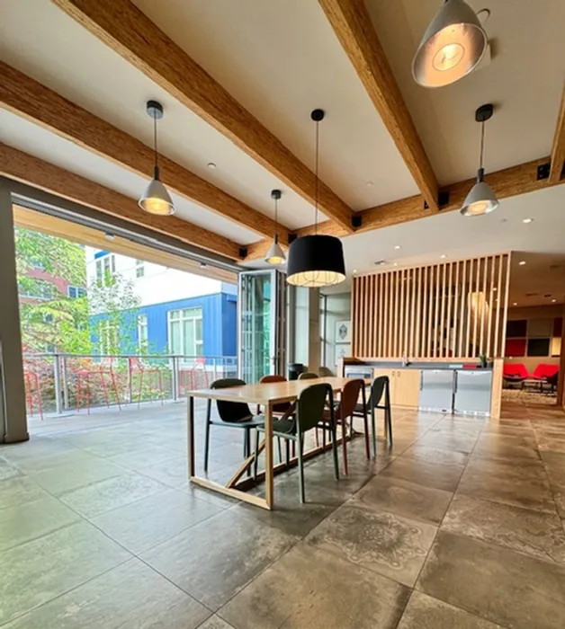 lounge table and chairs