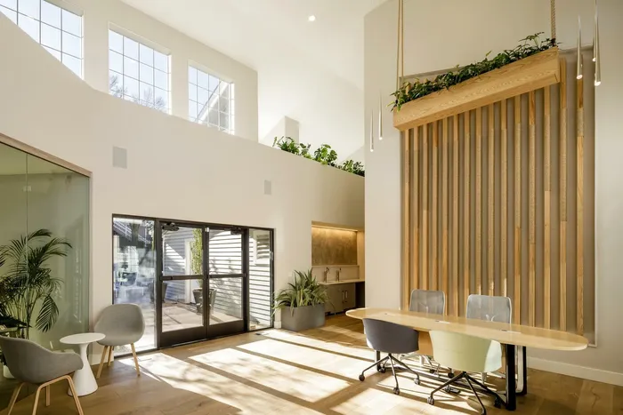 Leasing Office