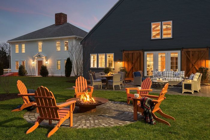 Firepit with 5 Adirondack Chairs