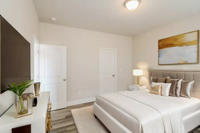 Eclipse bedroom
