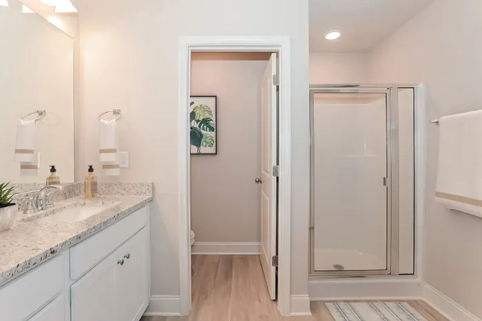 Sunglow bathroom