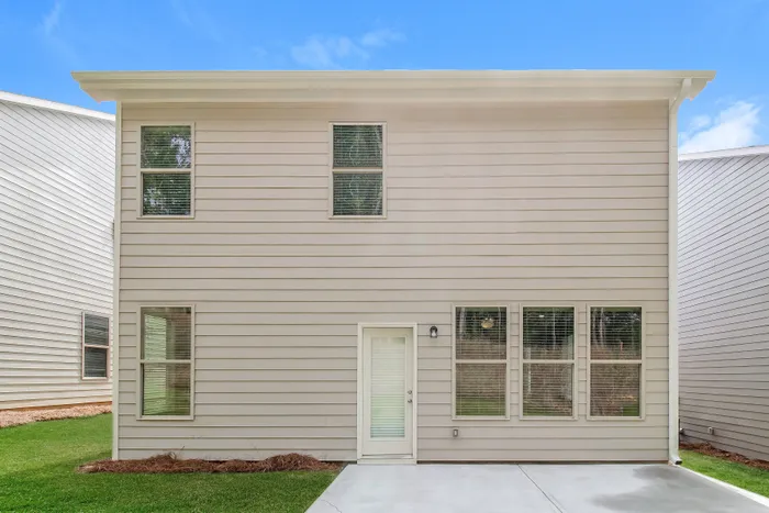 Cheer rear exterior